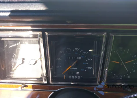 1989 Lincoln Town Car from USA, damaged, VIN 1LNBM81F3KY743511